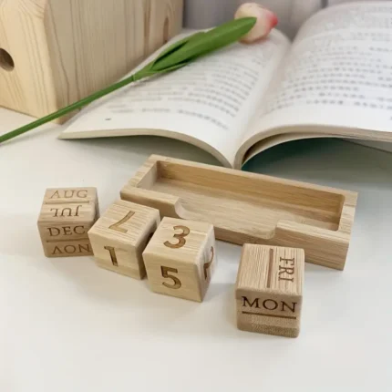 Calendrier Perpétuel en Bambou "Kubik" 15cm Naturel