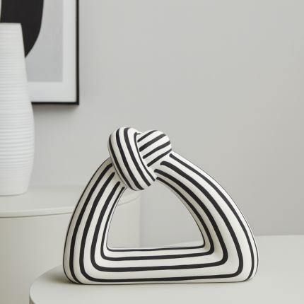 Ornement Céramique "Nœud Rayé" 20cm Noir & Blanc
